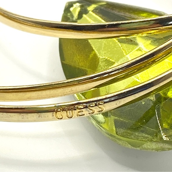 GUESS Gold Interlinked Thin Bangles Set of Three - Picture 3 of 6